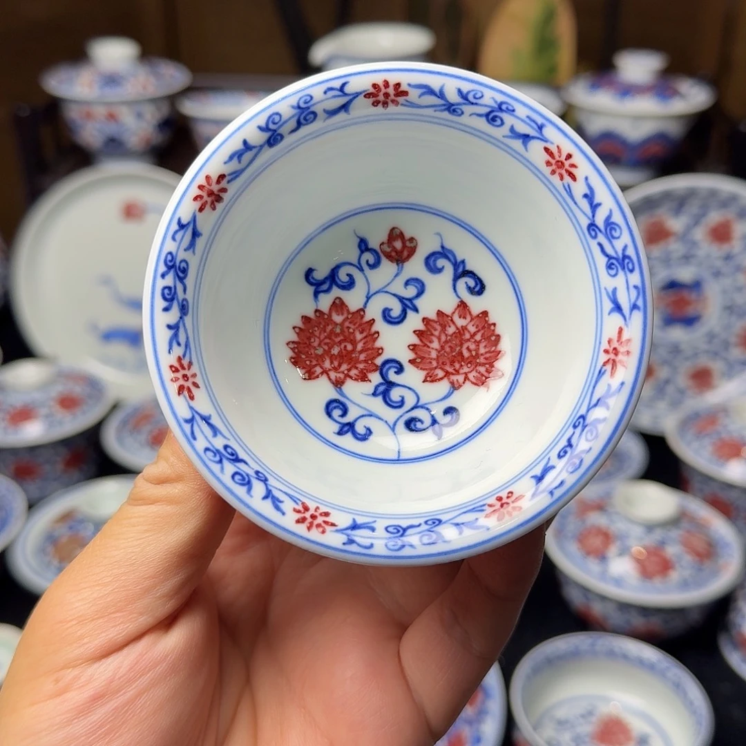 青花釉里红压手杯