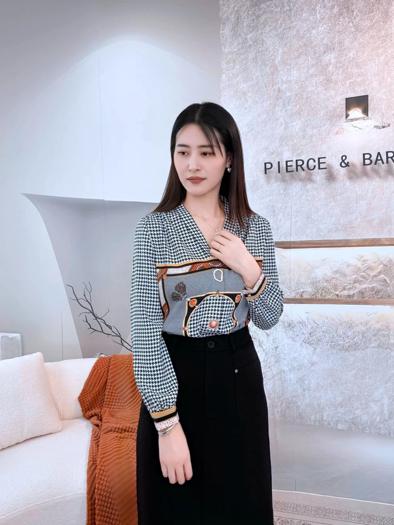 立领乱针修补四季通用格子衬衫气质高腰千鸟格上衣长袖Q2131103