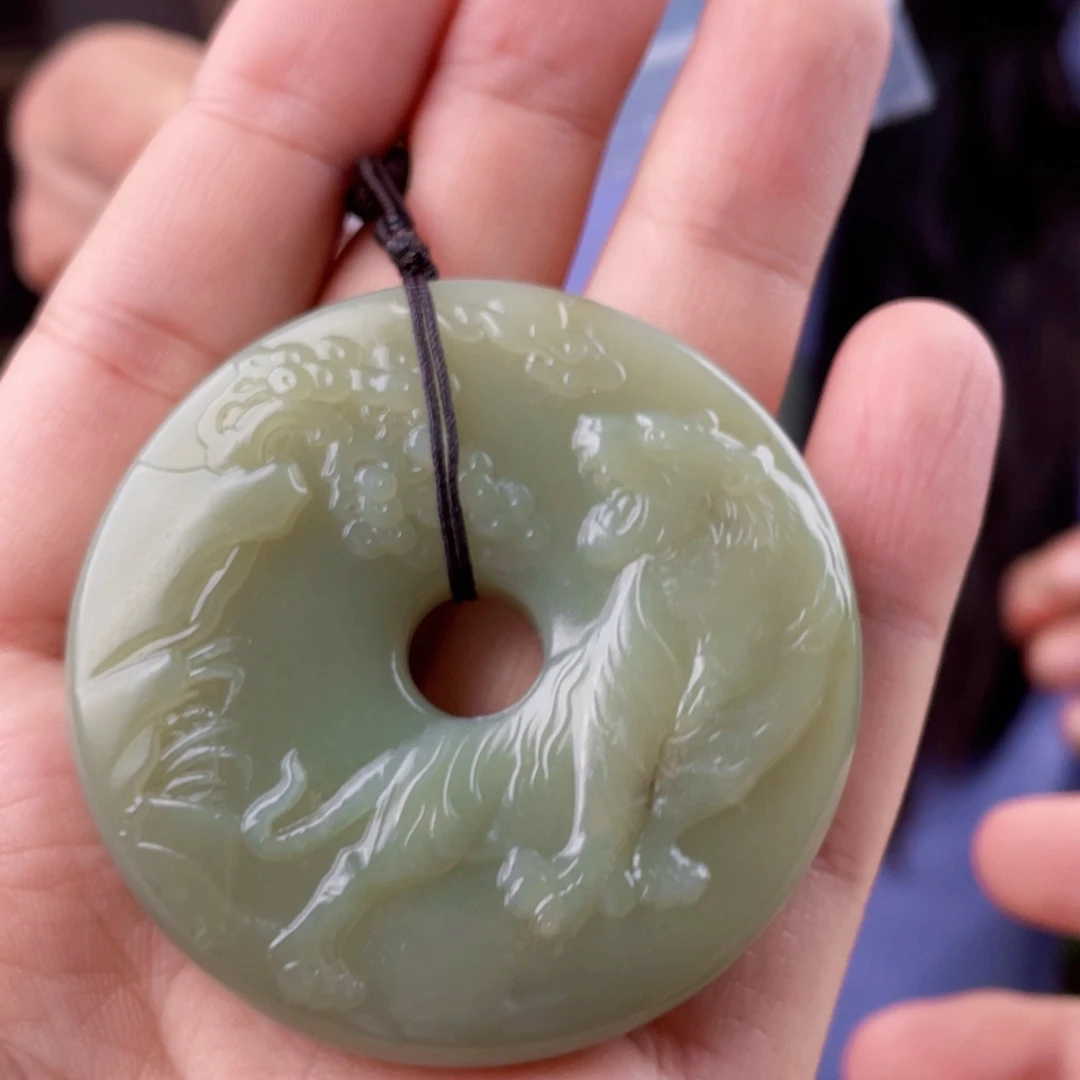 和田玉未镶嵌挂件