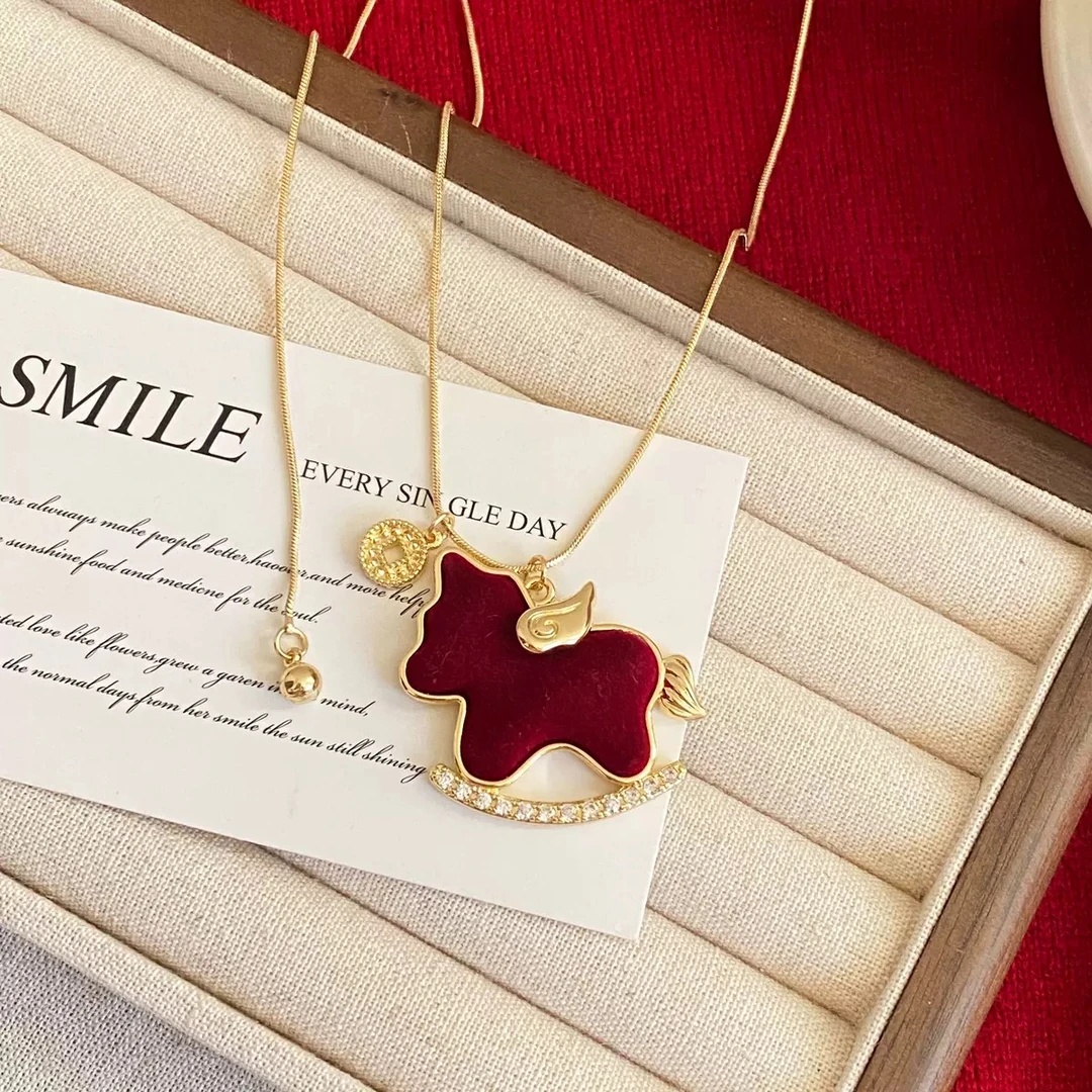 铜合金项链 镀k金璀璨姐妹马上好运红丝绒小马翅膀项链耳钉JQ003