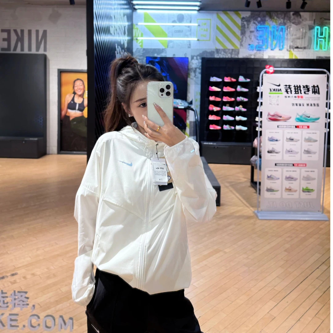 NIKE/耐克男子跑步连帽运动夹克外套FB7541100