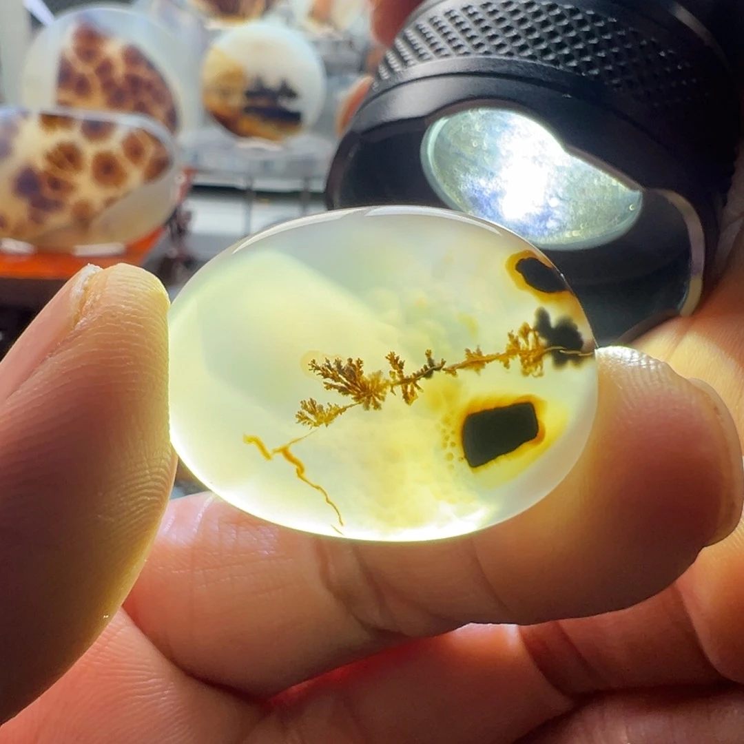 未镶嵌玛瑙/玉髓珠宝奇石