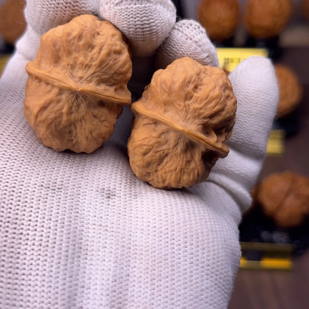 文玩核桃把件福利款 方头贵妃