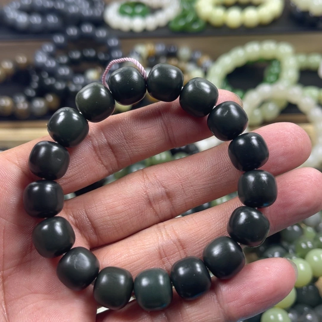 和田玉手串未镶嵌