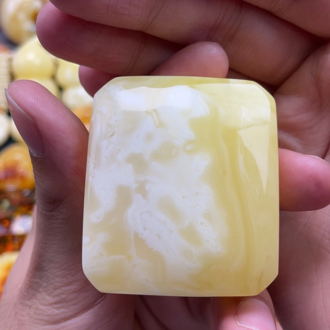 琥珀未镶嵌裸石蜜蜡