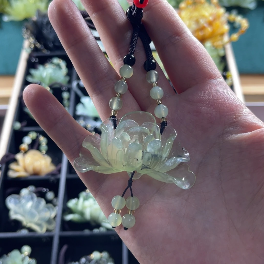 合金蛇纹石玉颈饰