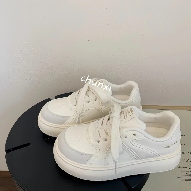 2025新款爆款鞋子ins潮简约百搭厚底休闲运动板鞋配裙子小白鞋女