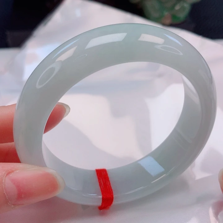 翡翠未镶嵌手镯52圈