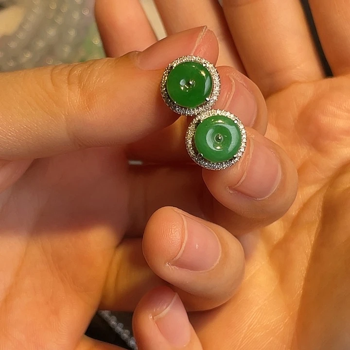 翡翠18K金镶嵌颈饰平安扣耳钉