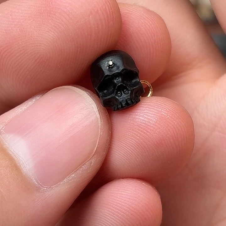 玛瑙/玉髓未镶嵌配饰黑色半额骷髅