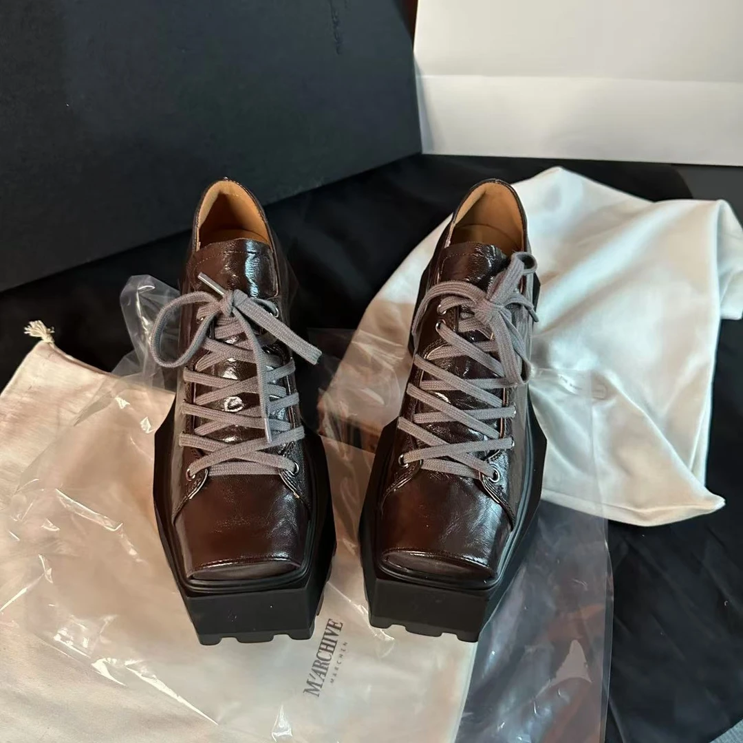 25春款厚底设计感增高9.5cm超轻发泡真皮猪鼻子芭蕾舞女鞋