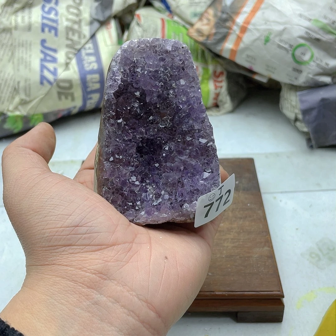 紫晶大型摆件（非配饰）未镶嵌