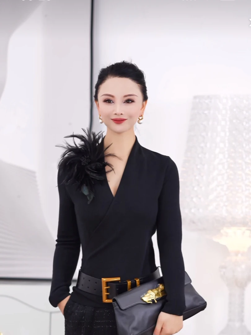 【RZ】双十二V领修身毛衫