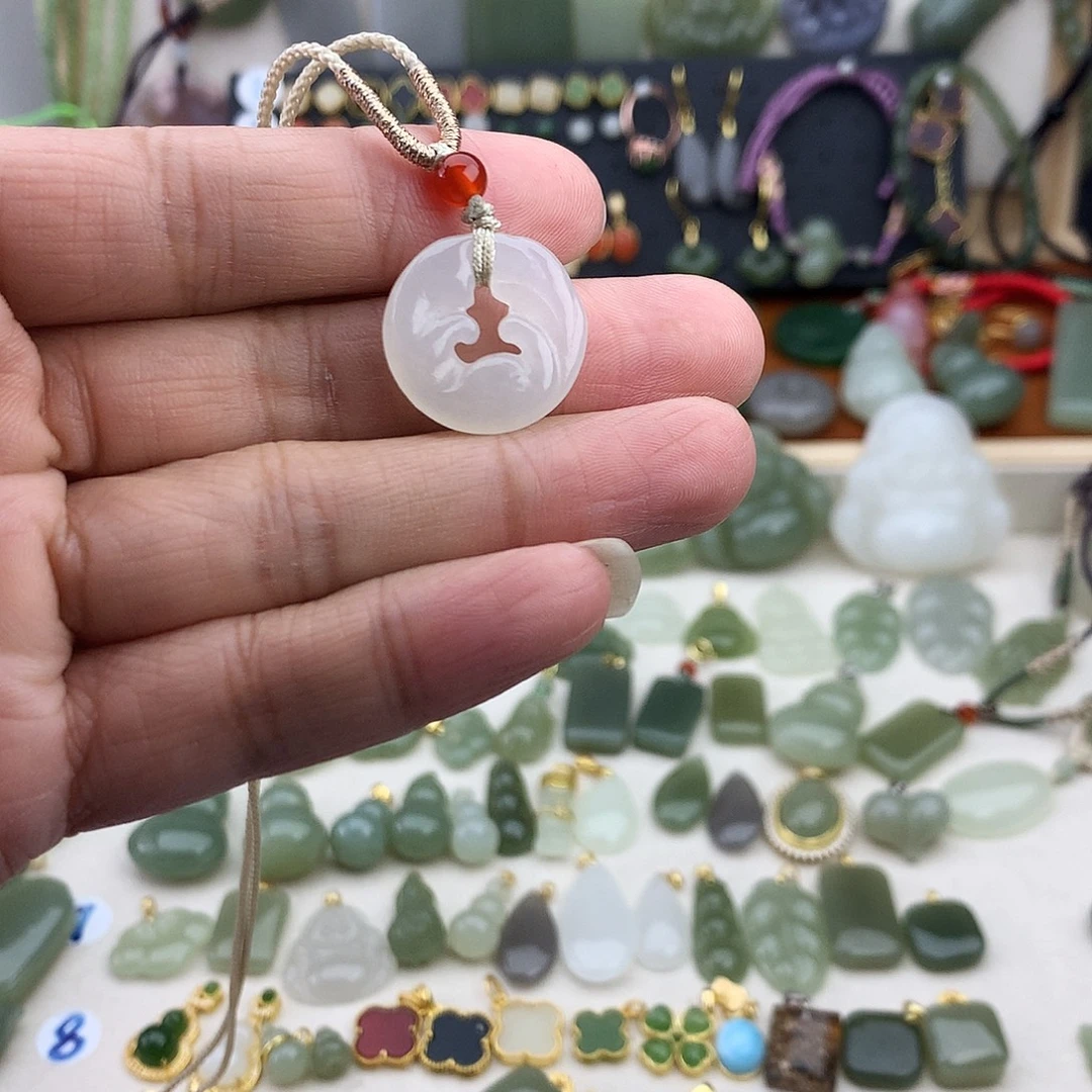 和田玉未镶嵌吊坠(不含链)