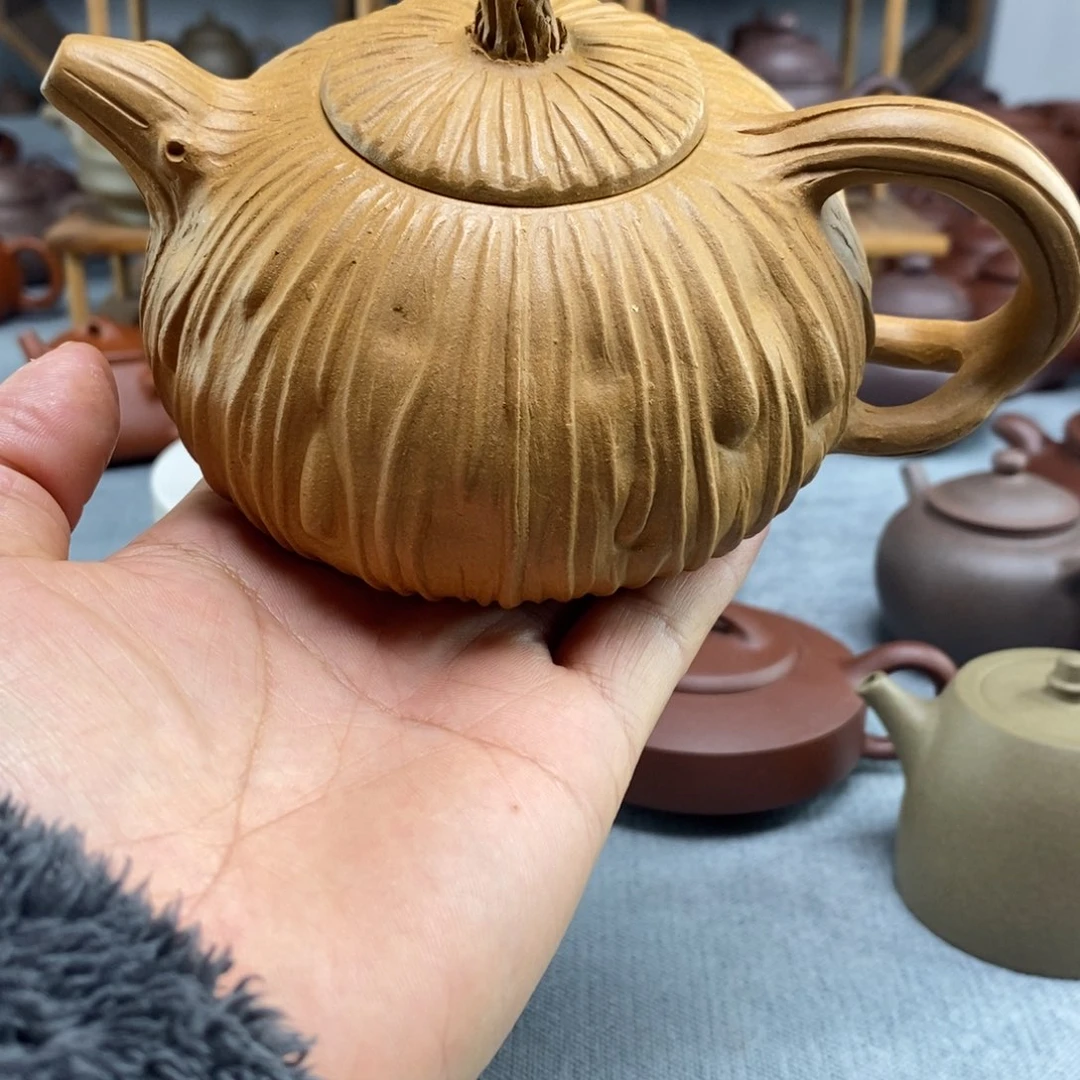 紫砂茶壶黄金段供春