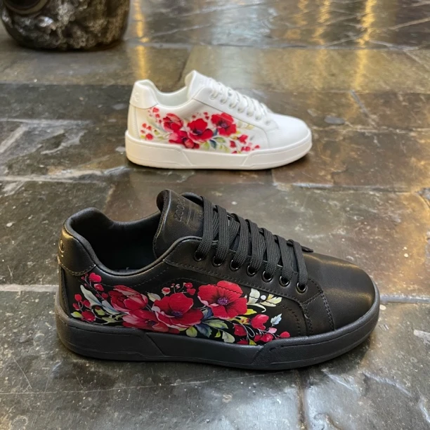 2025潮牌新款皮革工艺嘻哈风印花时尚个性百搭板鞋