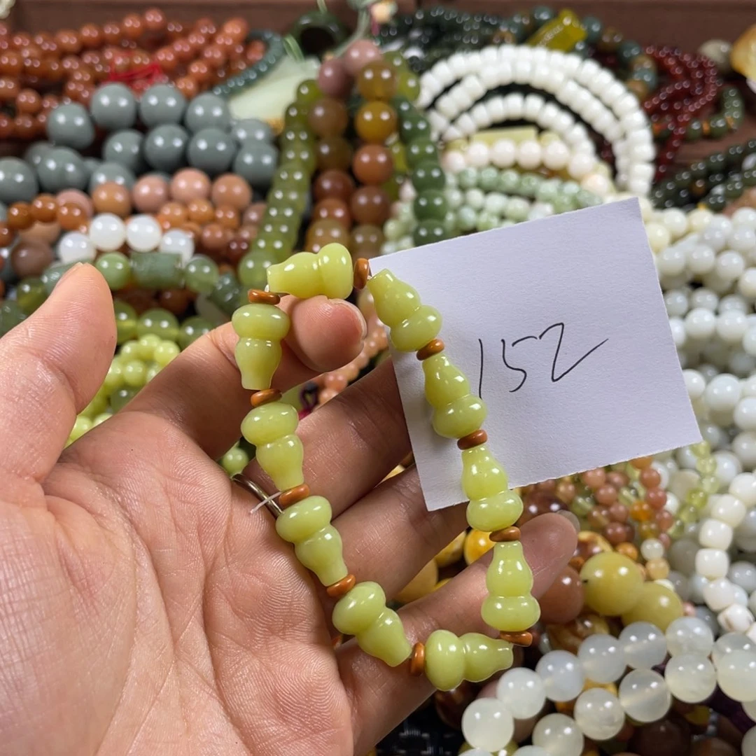 未镶嵌蛇纹石玉手链