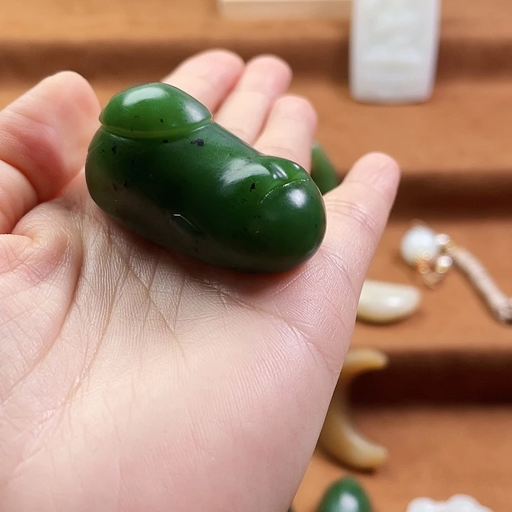 风***凤和田玉（碧玉）未镶嵌颈饰