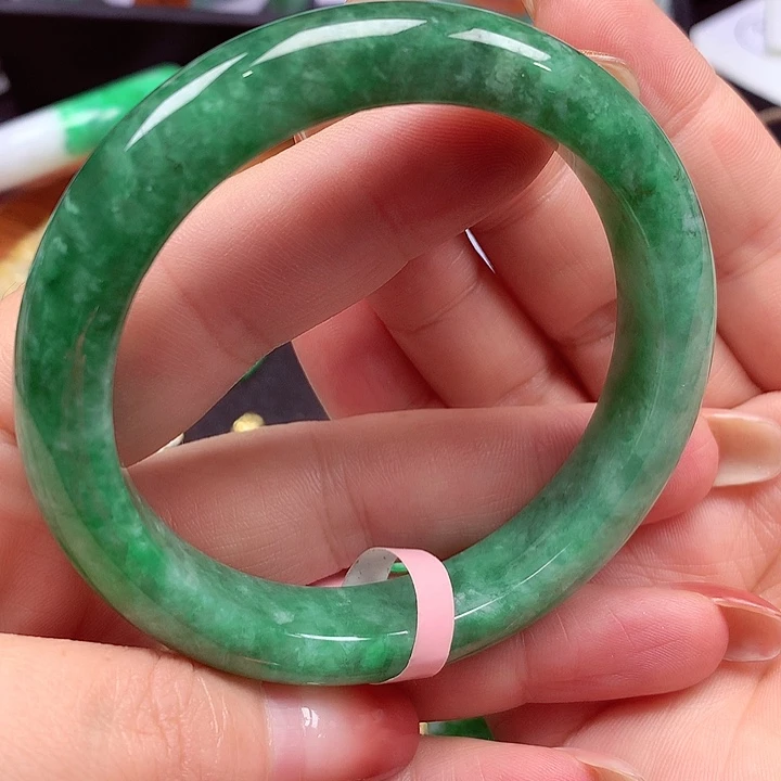 未镶嵌手镯翡翠翡翠手镯
