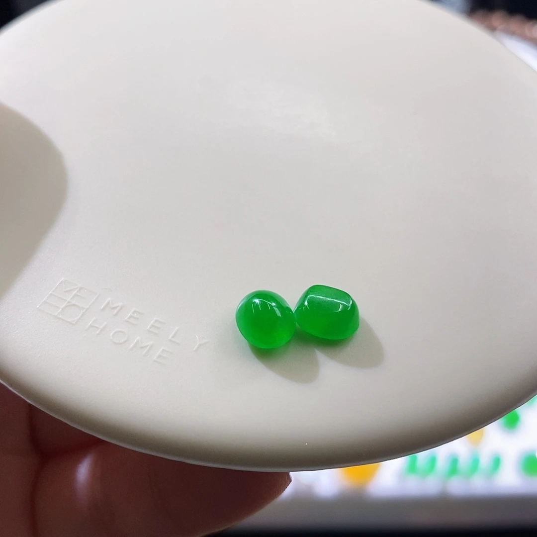 翡翠散珠阳绿裸石