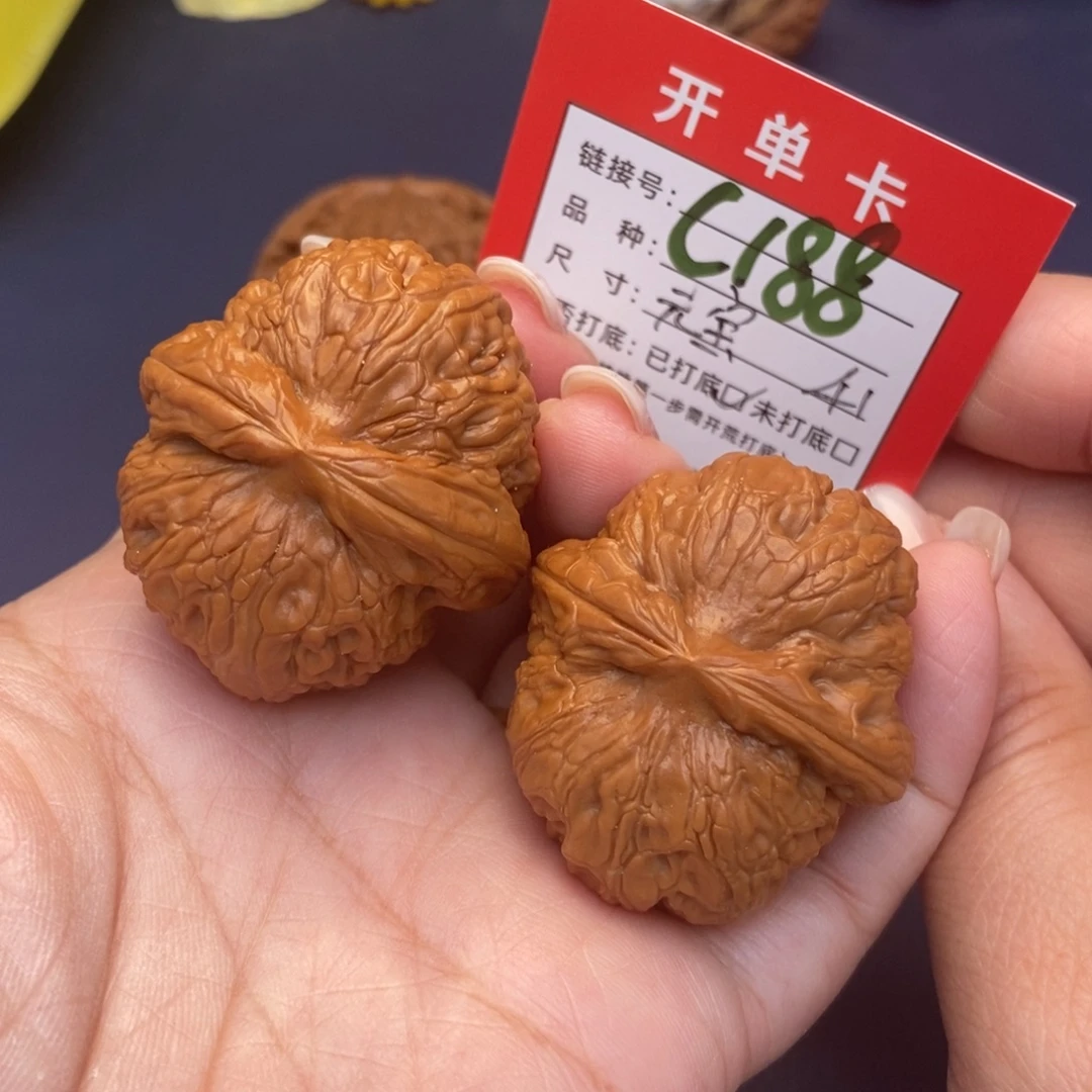 文玩核桃吊坠文玩核桃