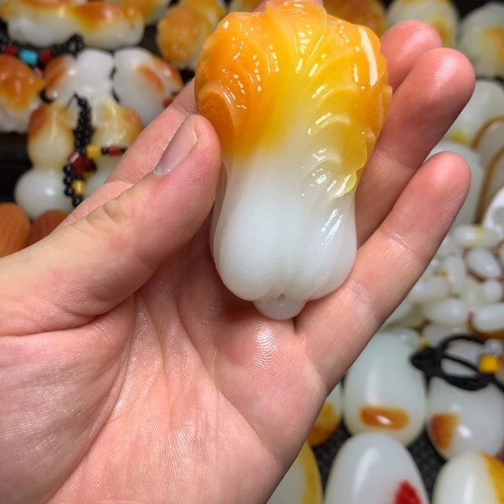 新疆戈壁石五彩石