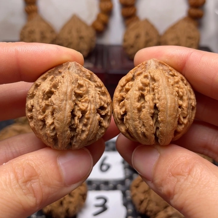 文玩核桃吊坠秦岭核桃