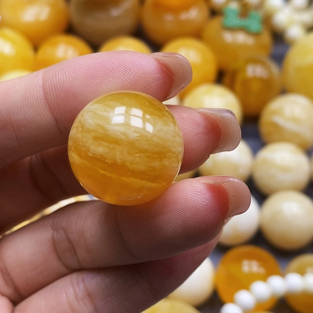 蜜蜡未镶嵌珠宝奇石