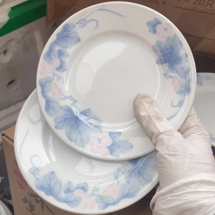 其他盘子碗砂锅都有15.5口径