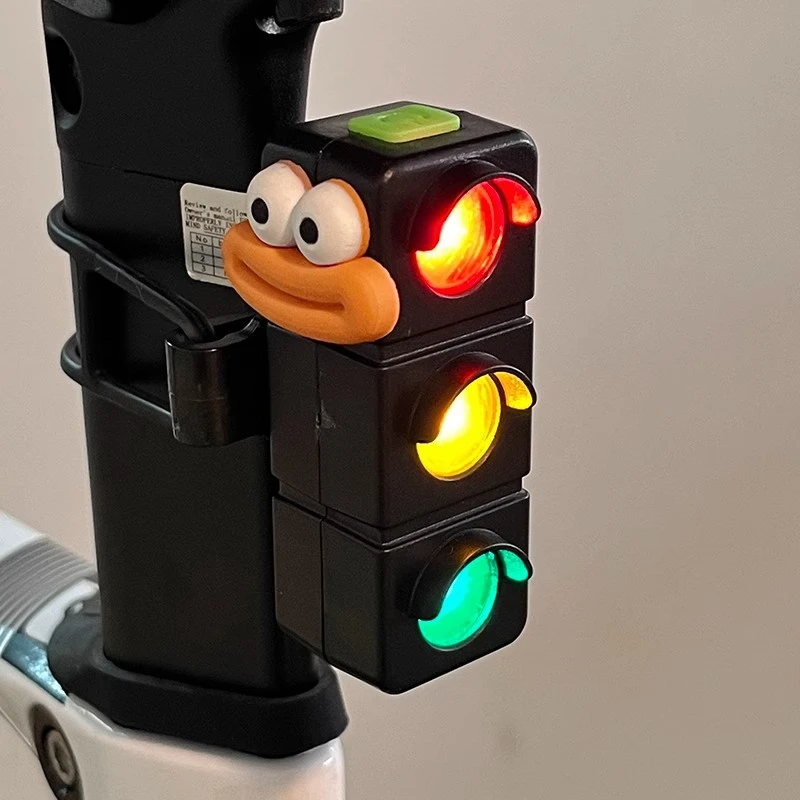 自行车尾灯夜骑警示可爱卡通电车改装配件山地车公路车夜行灯新款