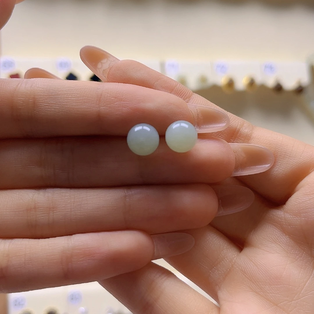 和田玉未镶嵌耳饰无***畏