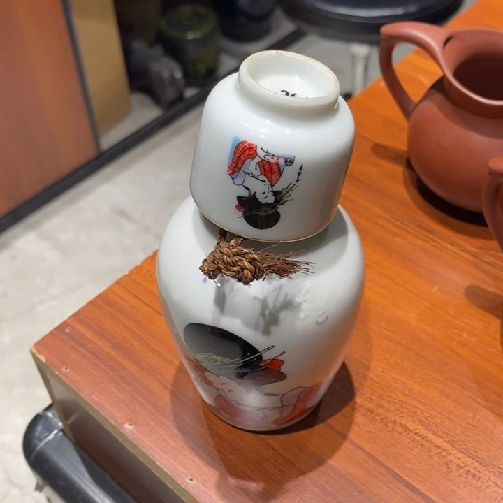姗***姗日本瓷器九谷小杯大漏