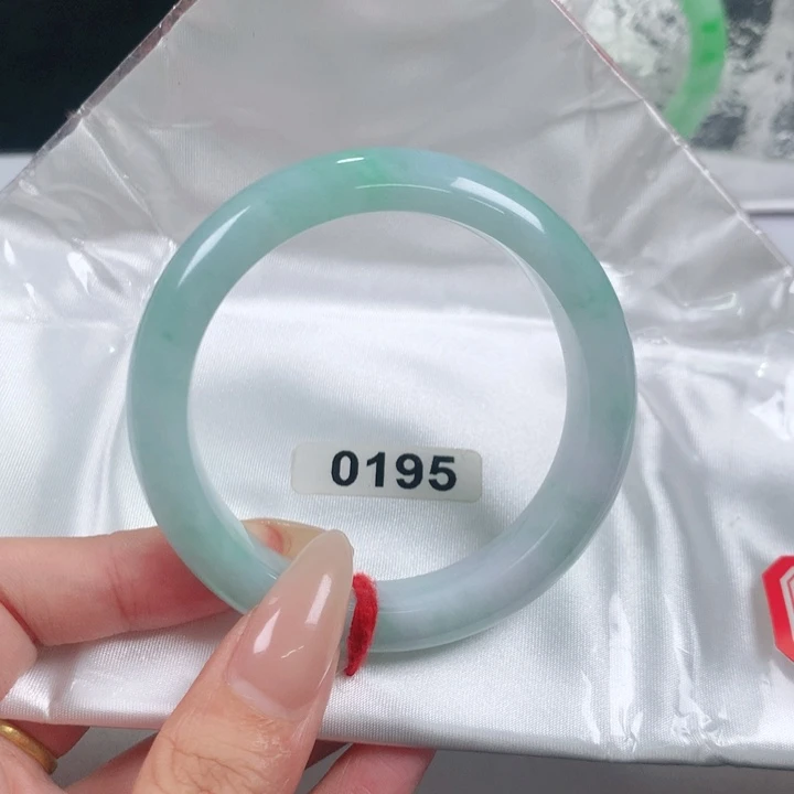 未镶嵌手镯翡翠编号0195