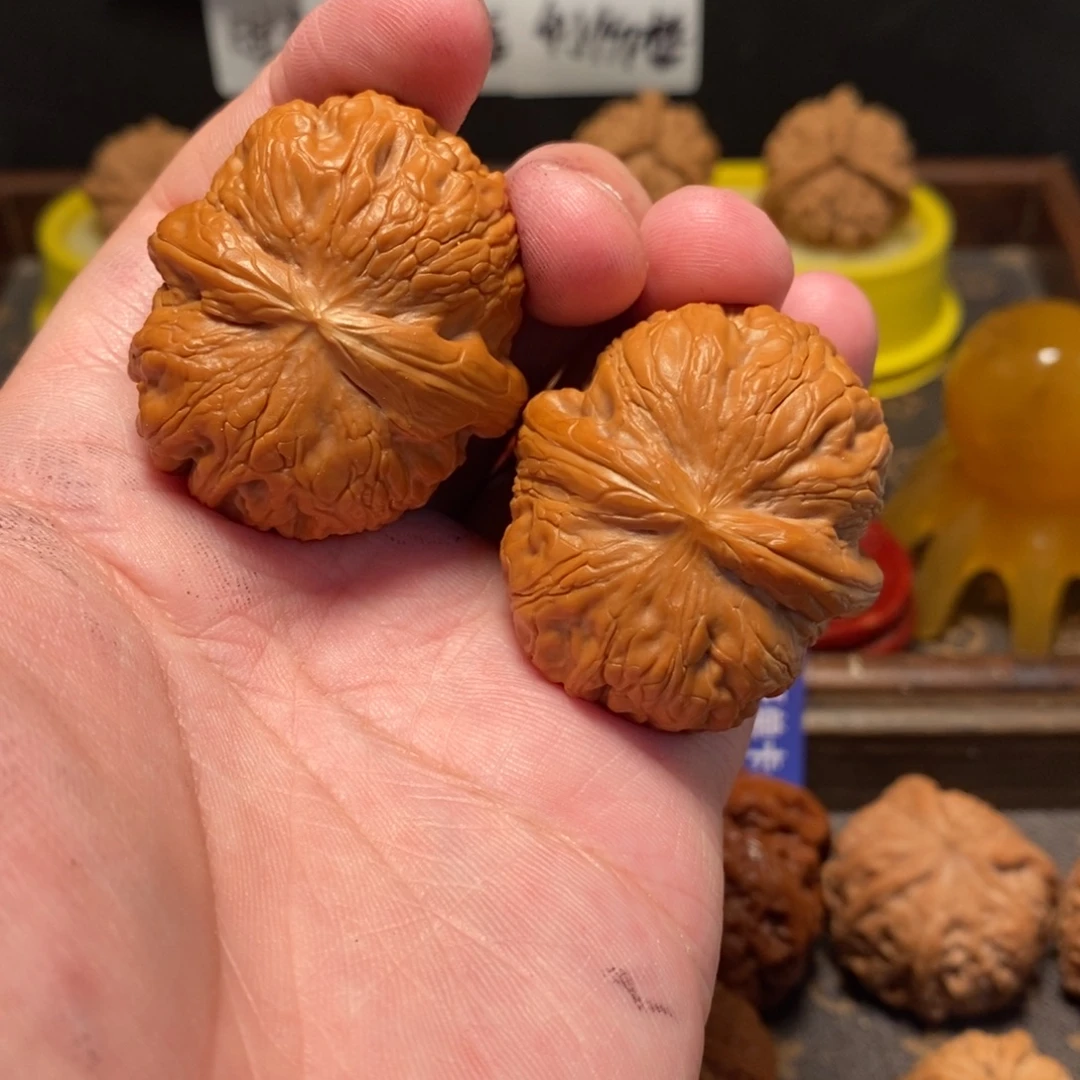 吊坠文玩核桃元宝44尺41