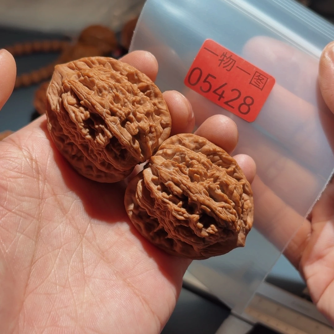 文玩核桃把件虎头