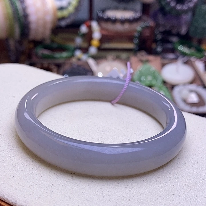 和田玉未镶嵌颈饰收藏级55.7烟紫老矿料高冰仙紫手镯