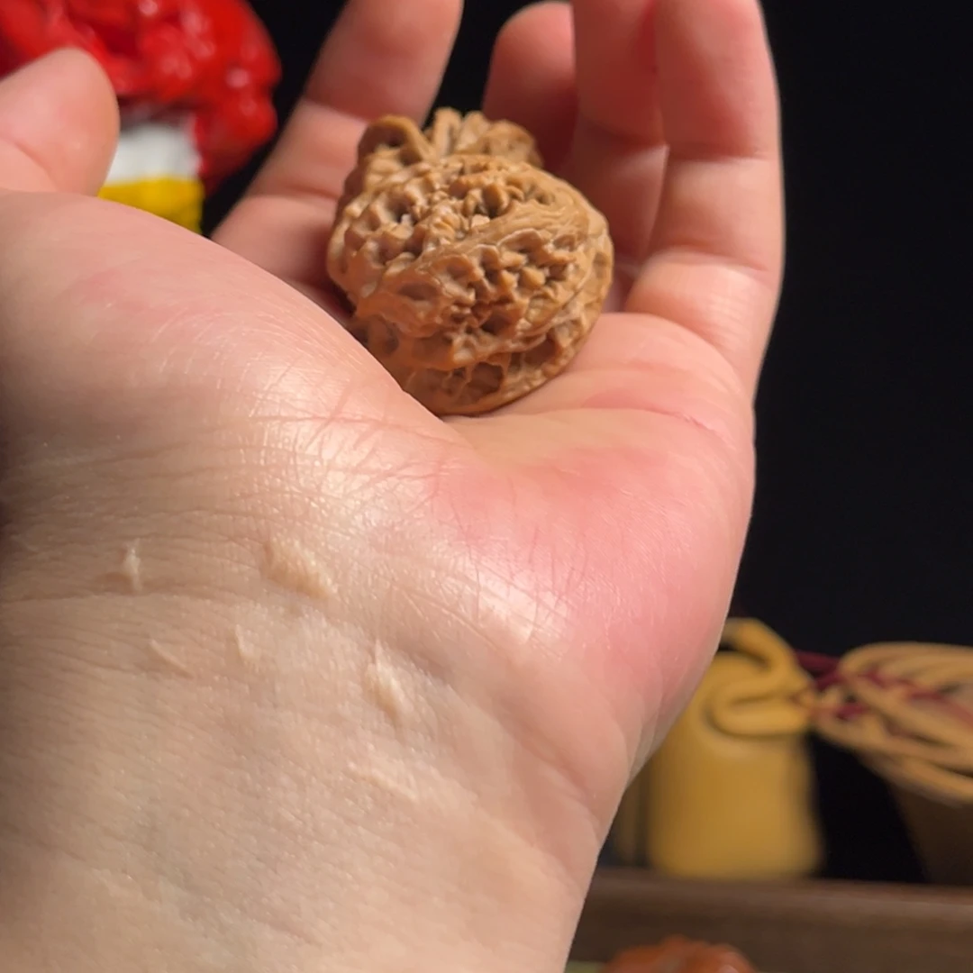 z***.文玩核桃吊坠33苹果