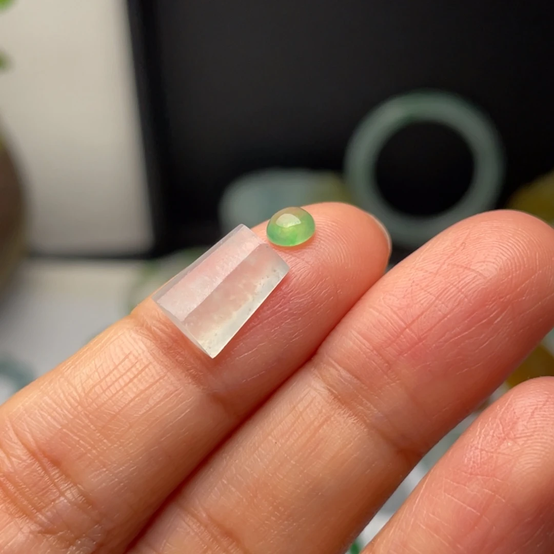 定制翡翠未镶嵌天然翡翠