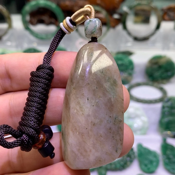 【闪购商品】独山玉未镶嵌颈饰