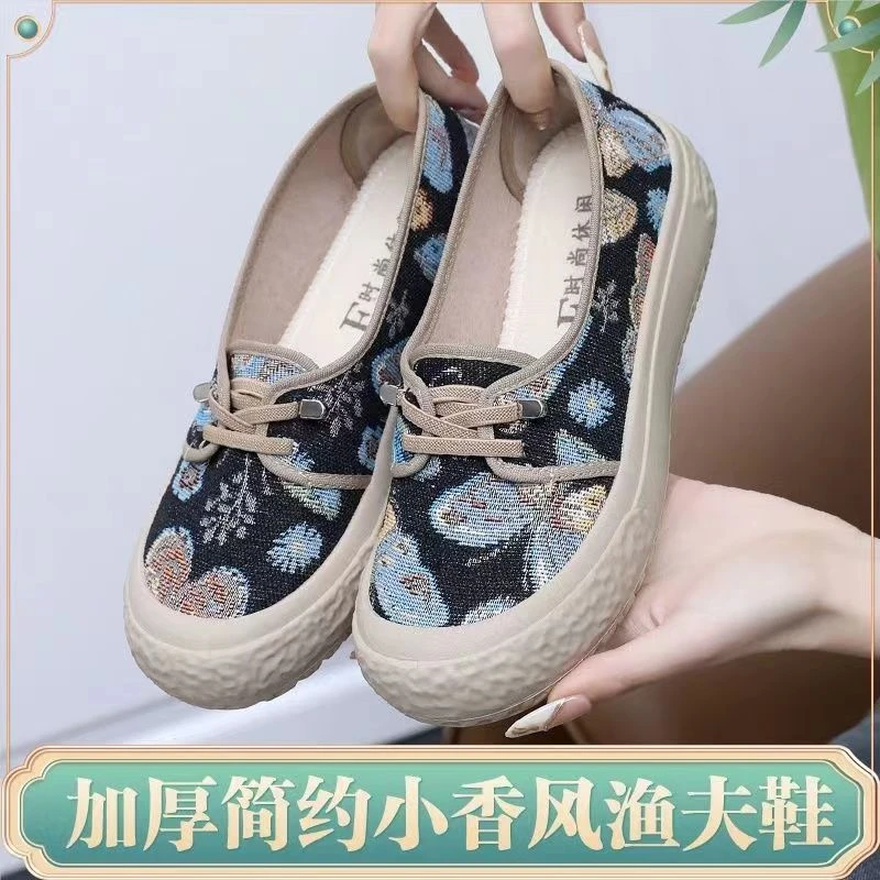 老北京布鞋女款舒适平底工作鞋休闲百搭软底透气防滑中老年妈妈鞋