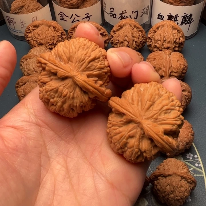 吊坠文玩核桃40闷白