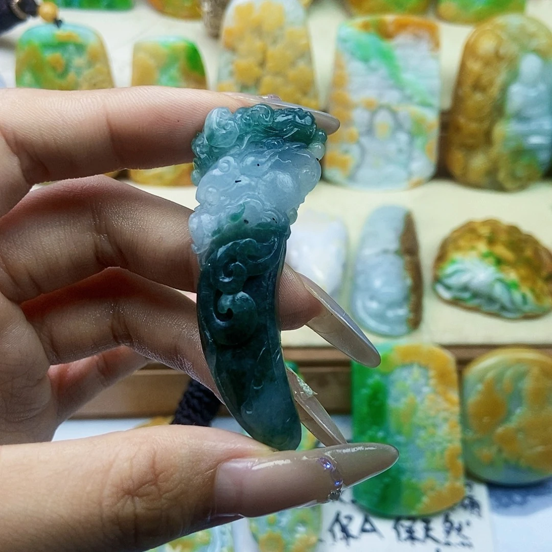 定制翡翠未镶嵌翡翠