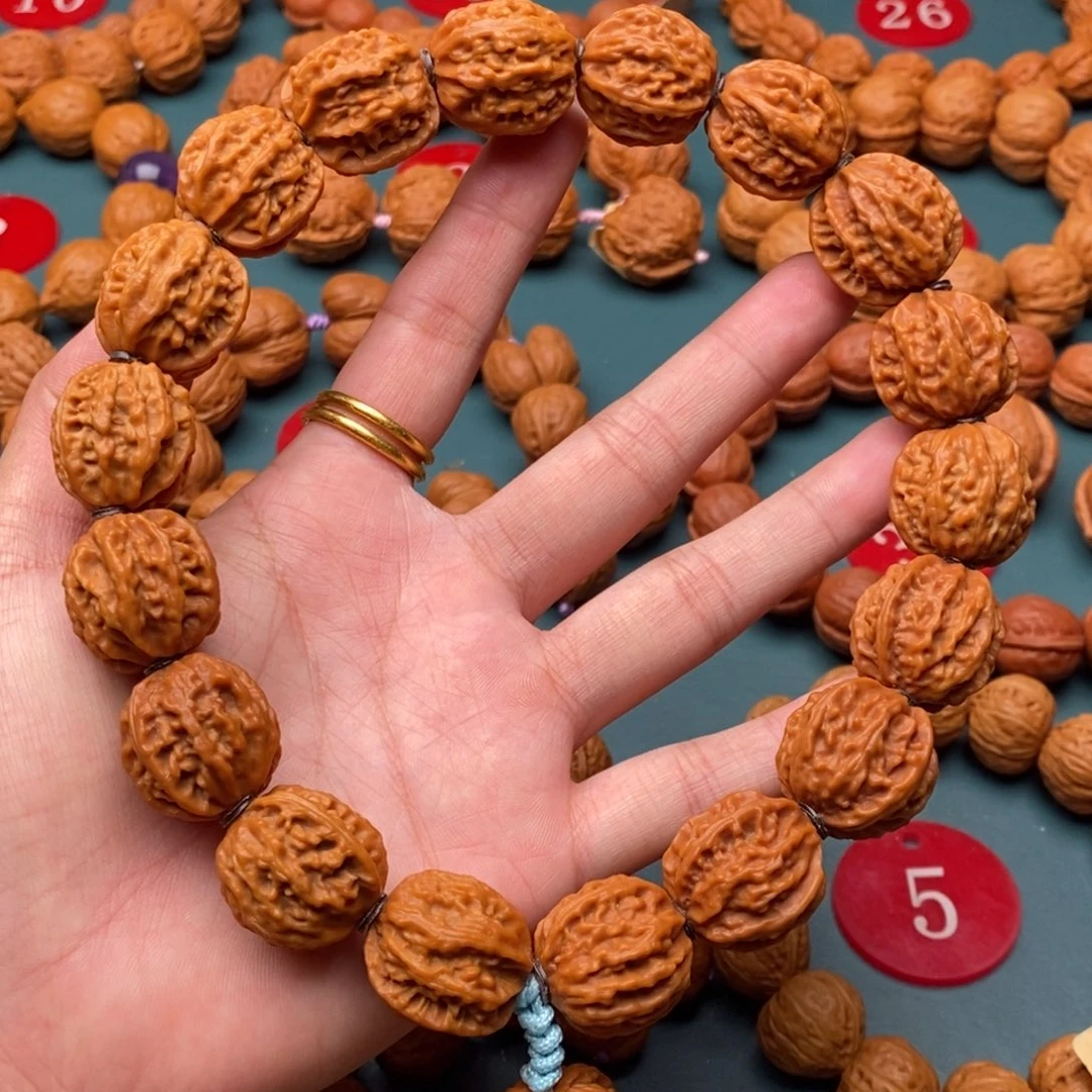 文玩核桃手串荔枝八棱