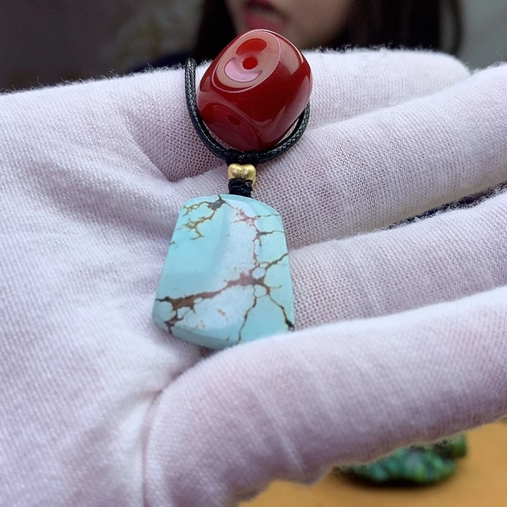 伯***爵未镶嵌原矿玛瑙/玉髓