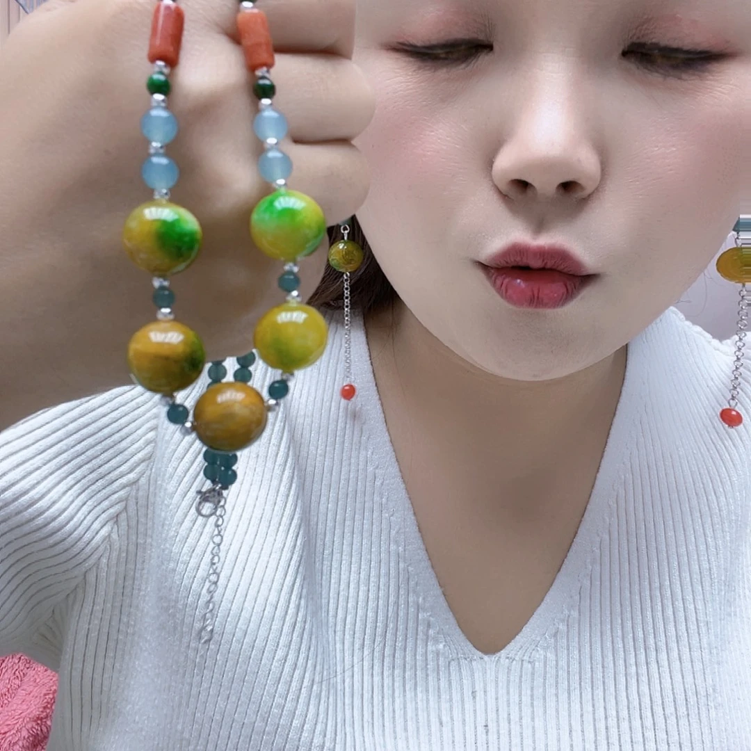 翡翠未镶嵌颈饰项链