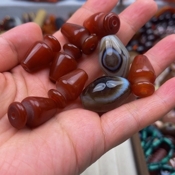 合金颈饰玛瑙/玉髓