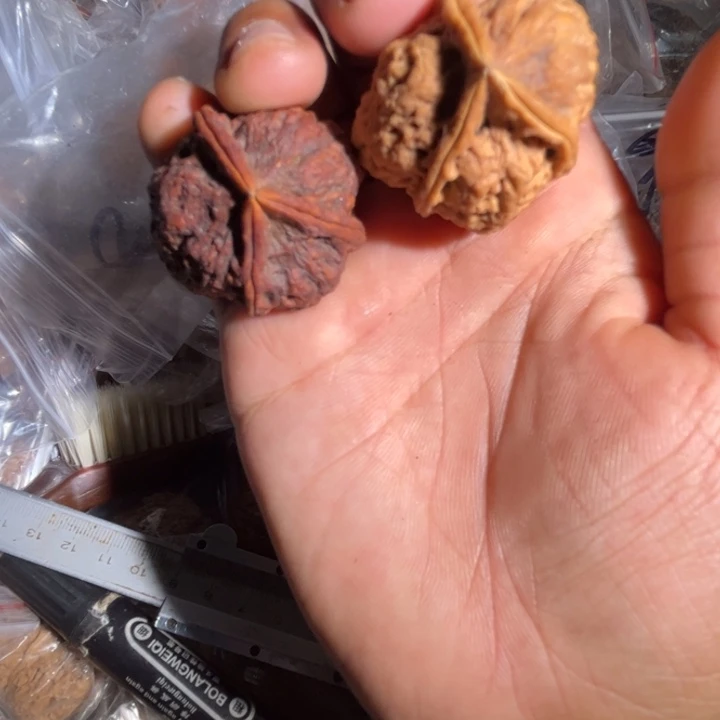 文玩核桃吊坠滇西76