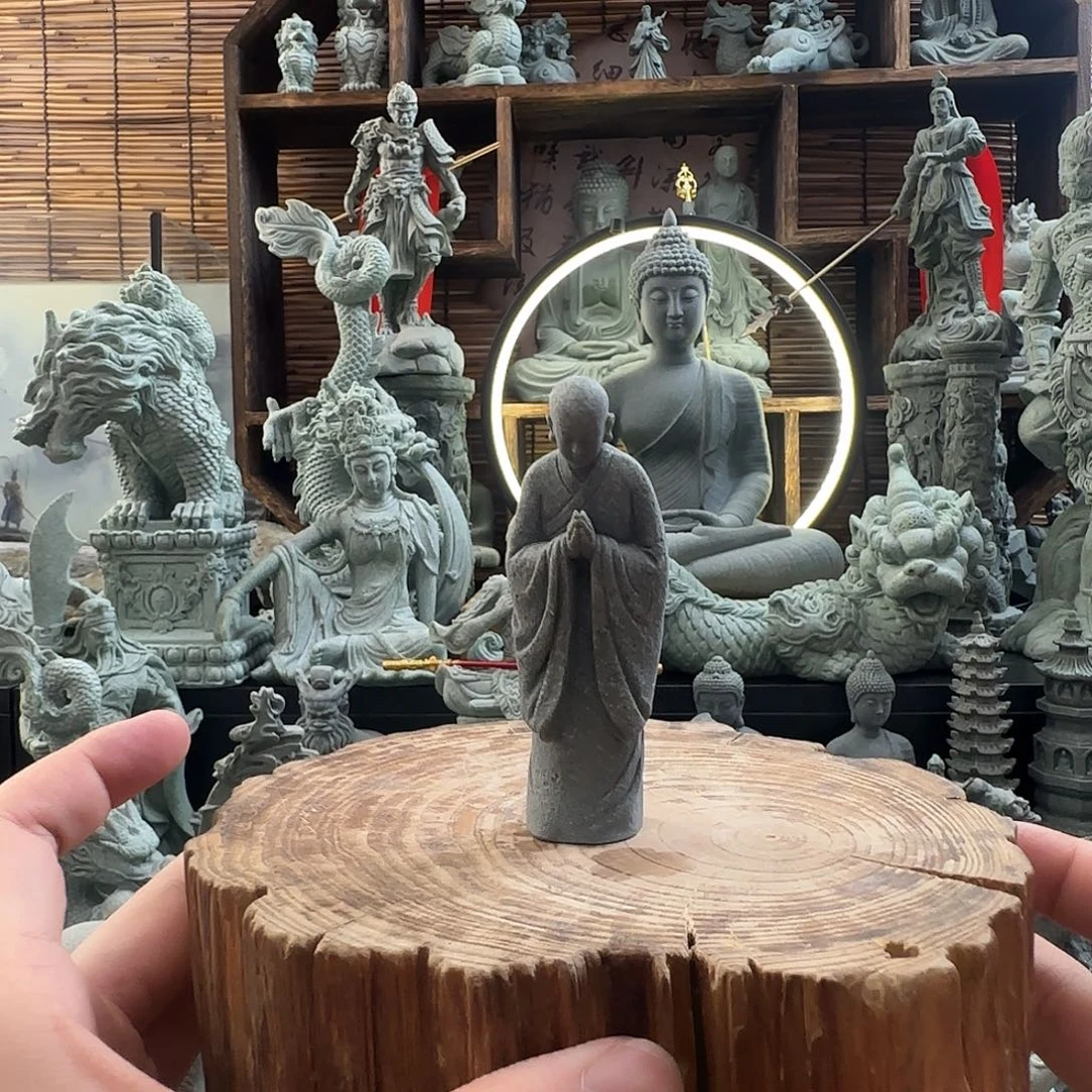 石材弯腰和尚小号一个