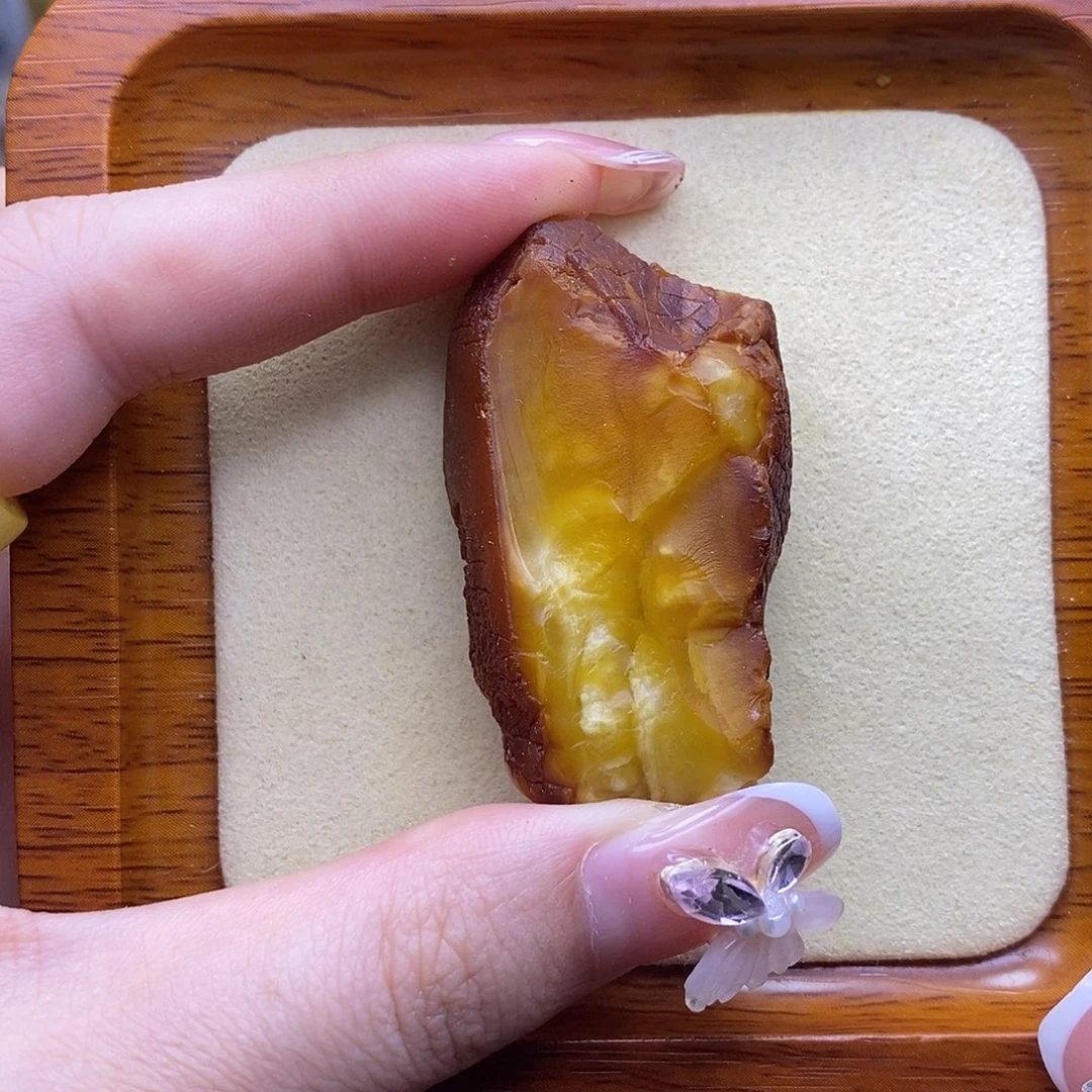 定制琥珀未镶嵌陈