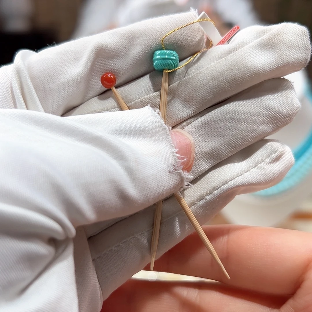 南红玛瑙未镶嵌23羽毛珠单珠卡7+